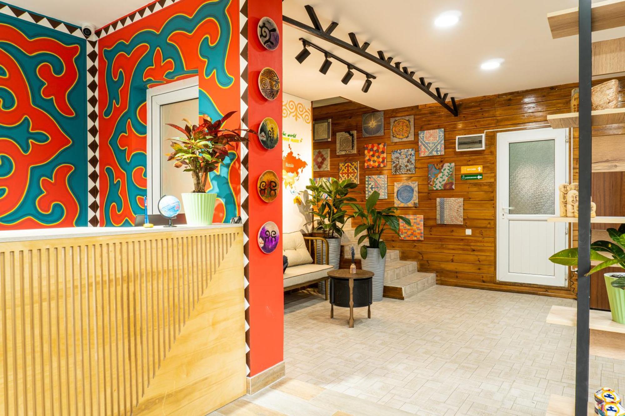People Hostel & Coworking Bishkek Exterior foto